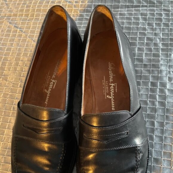 Salvatore Ferragamo men slip on shoes size 10.5 - Picture 2 of 9